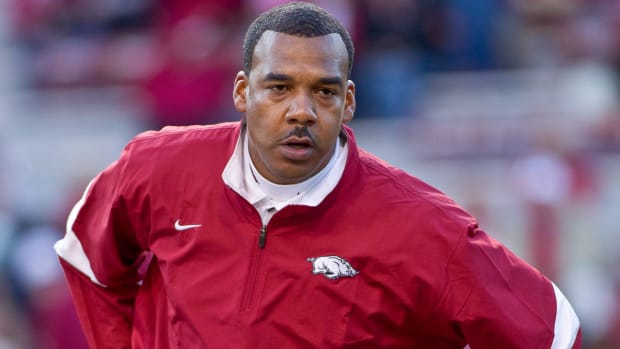 Garrick McGee as an assistant coach at Arkansas